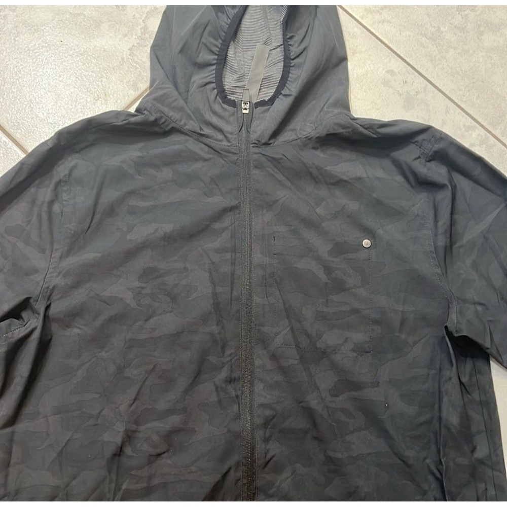 Vuori Men Outdoor Black Jacket Trainer Shell - Large - Picture 3 of 10